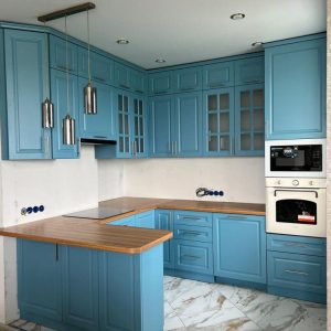 Кухня из массива дерева